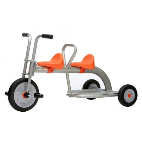 Алюминиевый велосипед трехколесный для двух детей Italtrike Дружные соседи 2002 